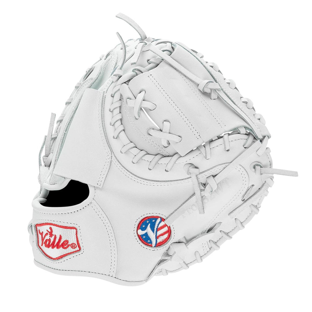 EAGLE PRO 32WT WEIGHTED MITT - laces