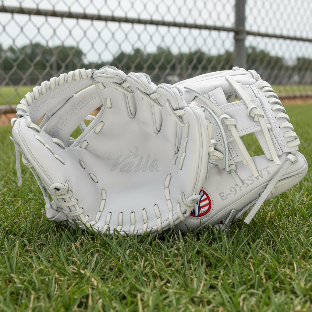 Valle training mitt on grass